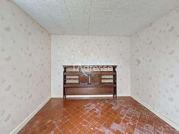 À Vendre - Maison avec fort potentiel sur 1 545 m² de terrain - Fontaine-Fourches (77)