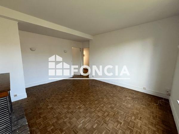 Location Appartement 3 pièces 62.3 m² - SQUARE DARLINGTON Amiens 80000