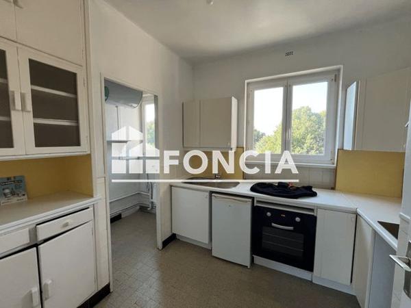 Location Appartement 3 pièces 62.3 m² - SQUARE DARLINGTON Amiens 80000