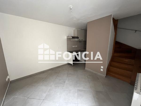 Location Maison 2 pièces 28.15 m² - 2 BIS/2TER RUE DES BUGNONNES Saint Alban De Roche 38080