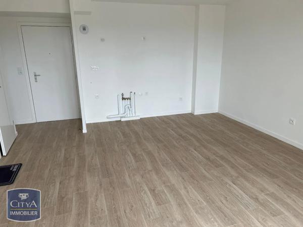 Appartement à louer 2 pièces 41.2m² Creil (60100)