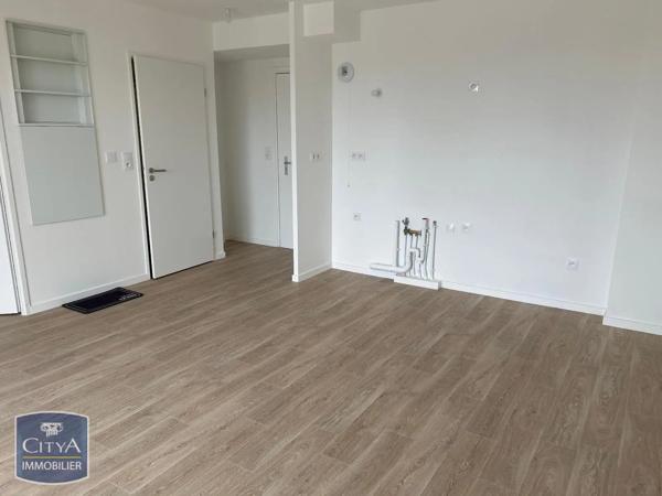 Appartement à louer 2 pièces 41.2m² Creil (60100)