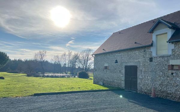 Maison à vendre    5 pièces • 206 m2 Chémery