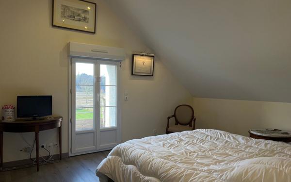 Maison à vendre    5 pièces • 206 m2 Chémery