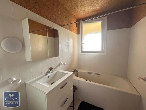 Appartement à louer 2 pièces 46.73m²