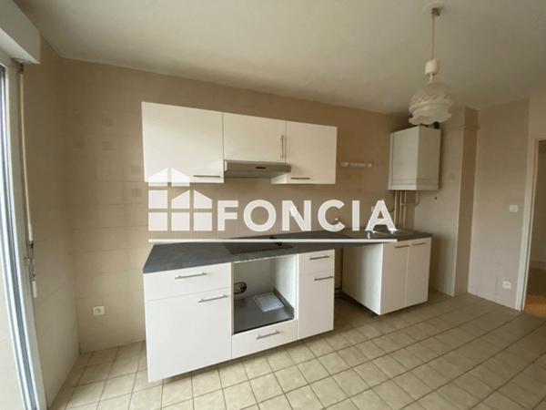Location Appartement 3 pièces 96.04 m² - 21 RUE DURANTON Agen 47000