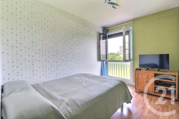 Appartement F5 à vendre  5 pièces - 95,78 m2 TREMBLAY EN FRANCE - 93