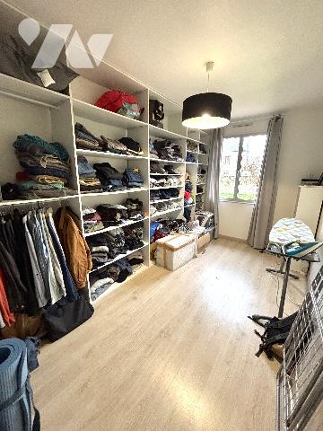 AU CŒUR D’UN VILLAGE DE LA BEAUCE  ALNELOISE
MAISON 6 PIECES 140m² UTILISABLES SUR 879m² CLOS