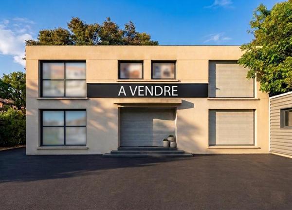 À Vendre ? Bâtiment Commercial Indépendant - Toulouse