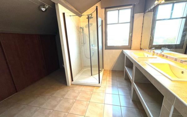 Maison à vendre    5 pièces •  Toulouse