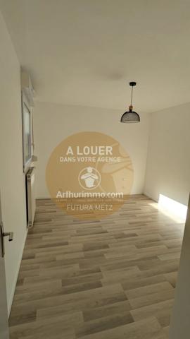 Location Appartement 3 pièces 61 m2 à Manom