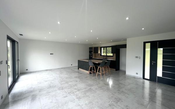 Maison à louer    4 pièces •  Aureil