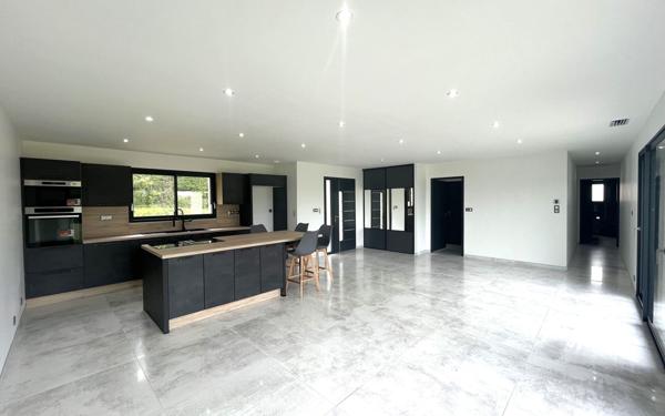 Maison à louer    4 pièces •  Aureil