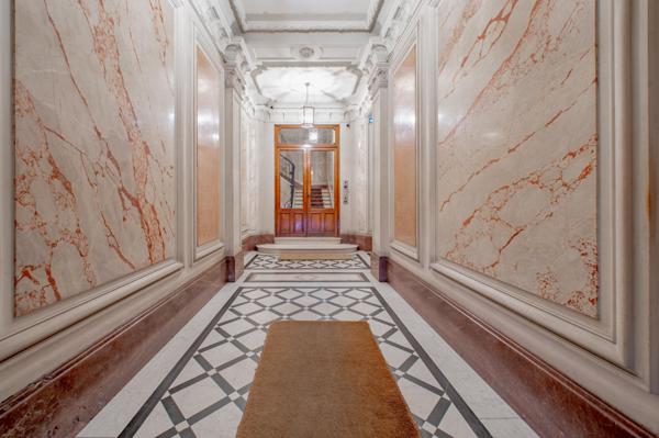 Paris (75001) Dernier étage avenue de l'Opéra - vue monumentale