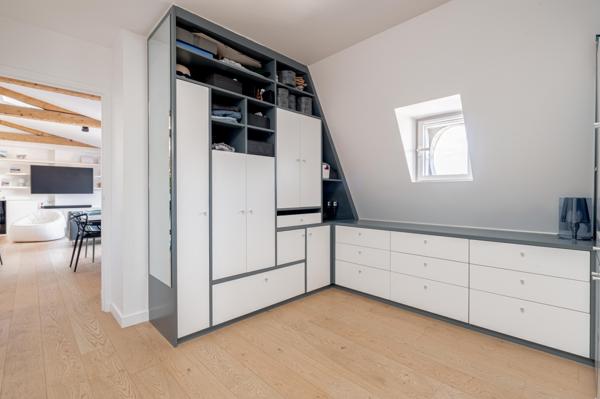 Paris (75001) Dernier étage avenue de l'Opéra - vue monumentale