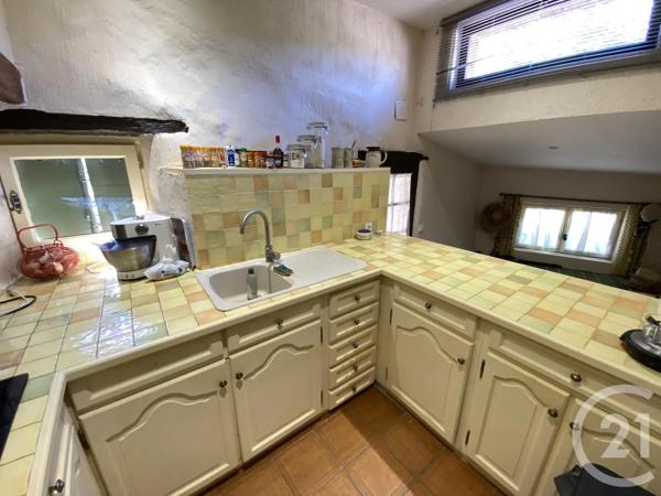 Maison à vendre  6 pièces - 100 m 2   LA GARDE FREINET  - 83