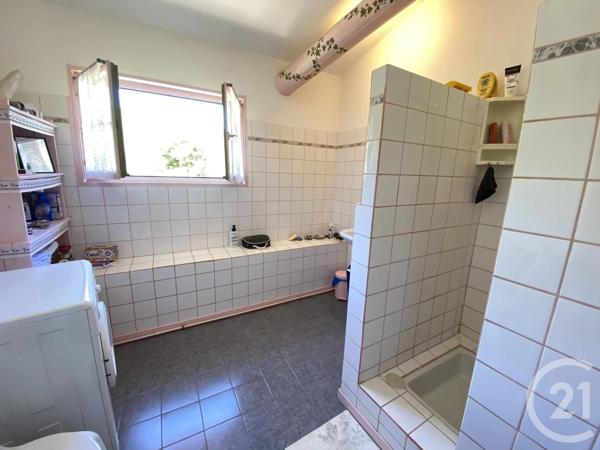 Maison à vendre  6 pièces - 100 m 2   LA GARDE FREINET  - 83