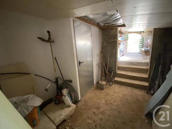 Maison à vendre  6 pièces - 100 m 2   LA GARDE FREINET  - 83