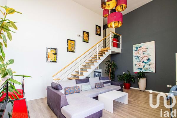 Appartement 6 pièces de 130 m² à Bordeaux (33300)