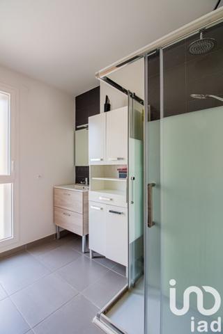 Appartement 6 pièces de 130 m² à Bordeaux (33300)