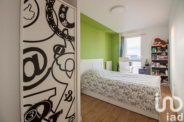 Appartement 6 pièces de 130 m² à Bordeaux (33300)