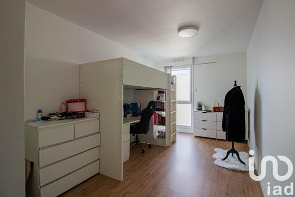 Appartement 6 pièces de 130 m² à Bordeaux (33300)