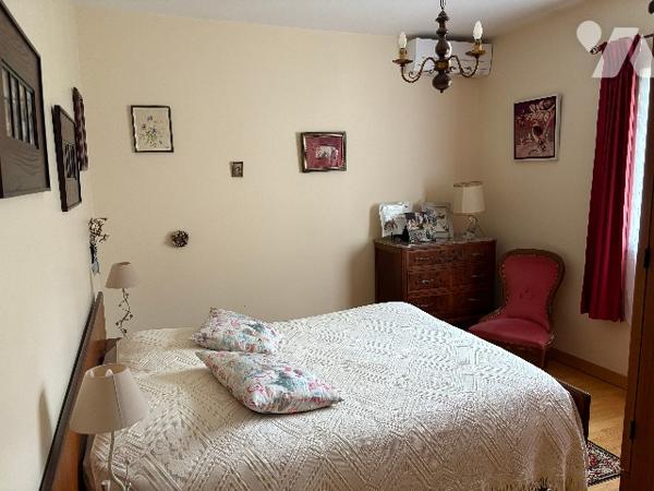 TOURNON Nord-Très belle villa de 161m² sur les hauteurs avec vue dégagée sur une parcelle de 1099m².