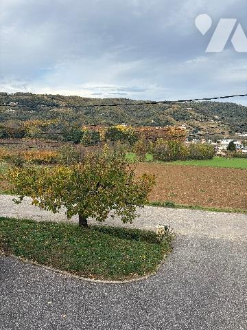 TOURNON Nord-Très belle villa de 161m² sur les hauteurs avec vue dégagée sur une parcelle de 1099m².