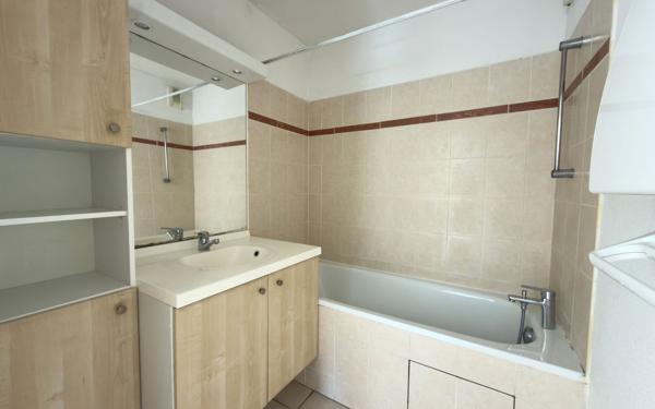 Appartement à vendre    3 pièces • 66,22 m2 Poitiers