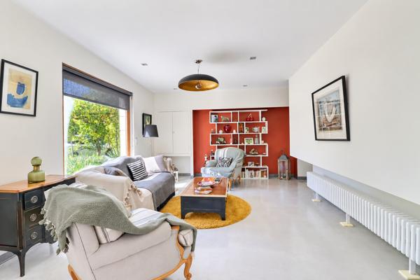 Maison bourgeoise de 237 m² avec piscine