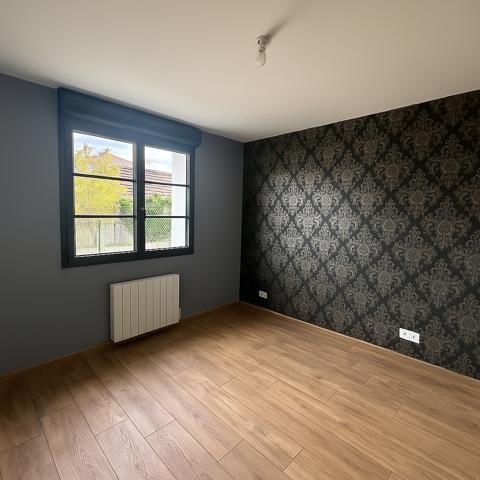 Maison Joli plain-pied de 4 chambres quartier résidentiel et calme 120 m²
