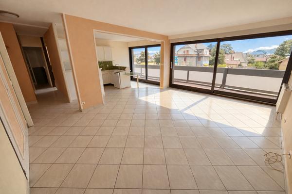 CLUSES - Résidence de standing - Appartement T2 - 57,70 m2 +
