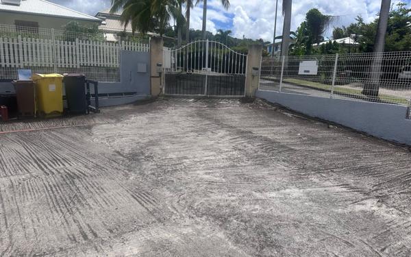 Maison à vendre    5 pièces •  Le Diamant