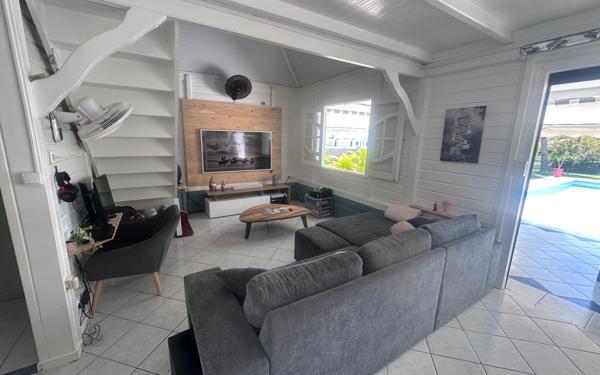 Maison à vendre    5 pièces •  Le Diamant