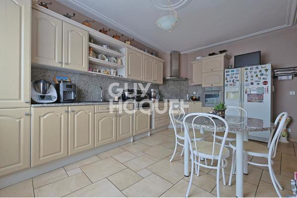 Maison à vendre à Neuves-Maisons : 4 pièces, 125 m² de bonheur !