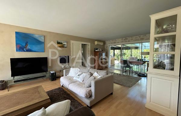 Maison d'architecte avec piscine