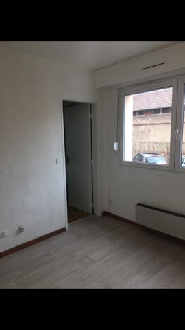 Guebwiller (68500) En exclusivité Guebwiller Studio de 17m² proche des commodités et des voies rapides.