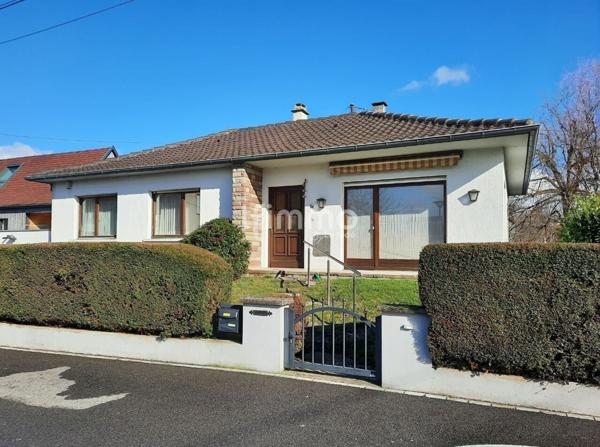 Chaleureuse maison de plain-pied de 134 m² env. sur 8,64 ares