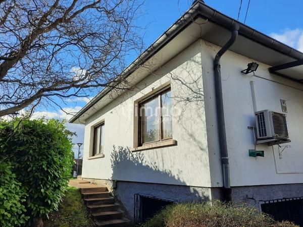 Chaleureuse maison de plain-pied de 134 m² env. sur 8,64 ares