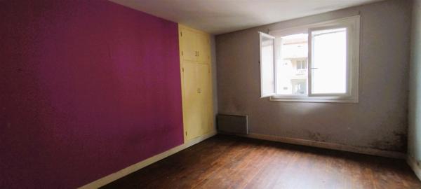 MAISON DE CENTRE-VILLE IDÉALE INVESTISSEUR