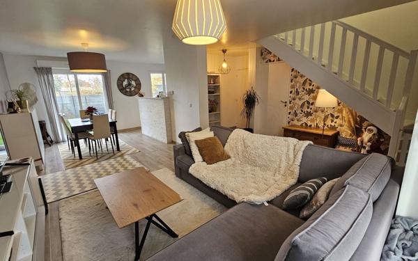 Maison à vendre    4 pièces •  Pringy