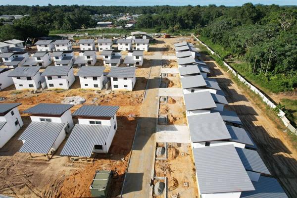 DPT GUYANE, à louer MACOURIA maisons T4 de 95,48 m²