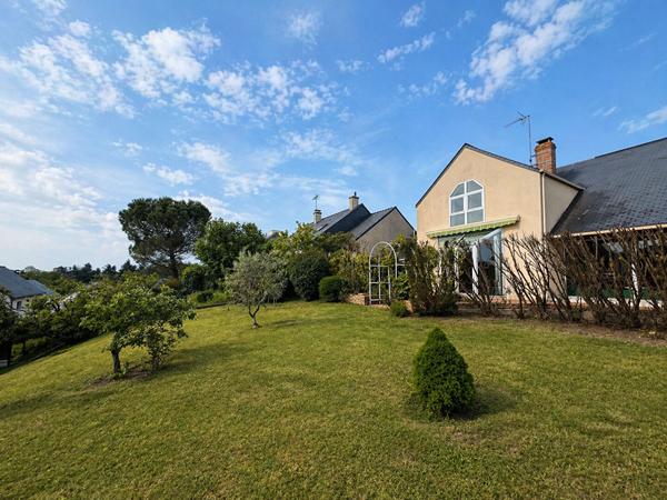 A Vendre Maison Angers - Secteur Roc Epine, 145 m2, 4 chambres, vie de plain-pied, jardin