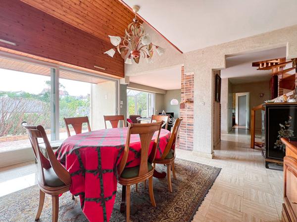 A Vendre Maison Angers - Secteur Roc Epine, 145 m2, 4 chambres, vie de plain-pied, jardin