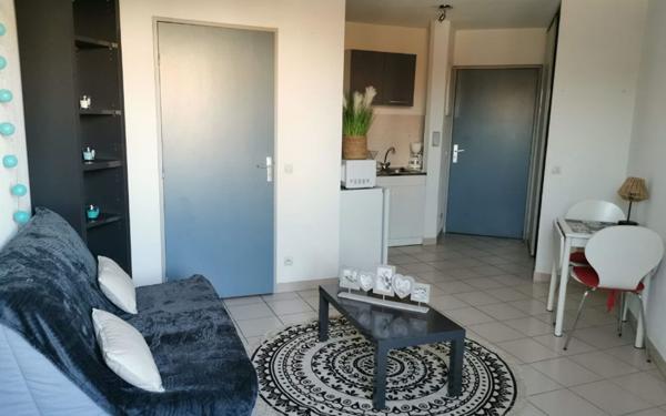 Appartement à louer    1 pièce • 21 m2 Nîmes
