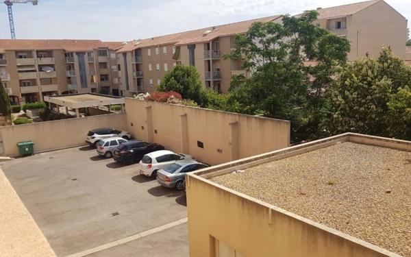 Appartement à louer    1 pièce • 21 m2 Nîmes