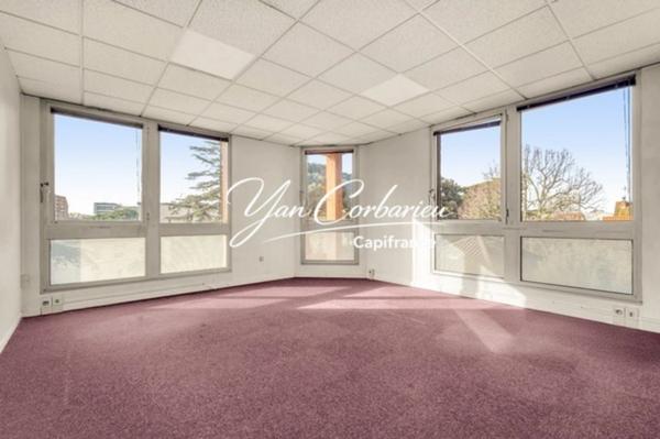 ESPACE PROFESSIONNEL LUMINEUX DE 177,95 M² AU CŒUR DU 31200 TOULOUSE, IDEAL POUR ACTIVITE TERTIAIRE OU PROFESSION LIBERALE