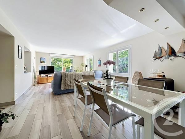 Maison à vendre  6 pièces - 180 m 2   LE CRES  - 34
