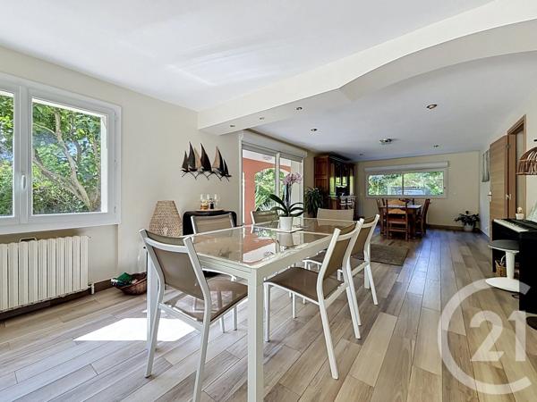 Maison à vendre  6 pièces - 180 m 2   LE CRES  - 34