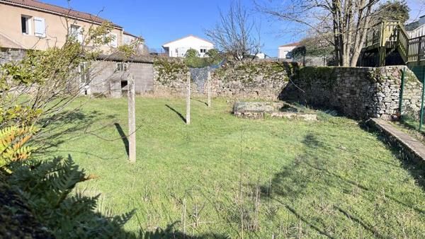 Maison à vendre |  Le Poiré-sur-Vie |  2 pièces | 66 m²